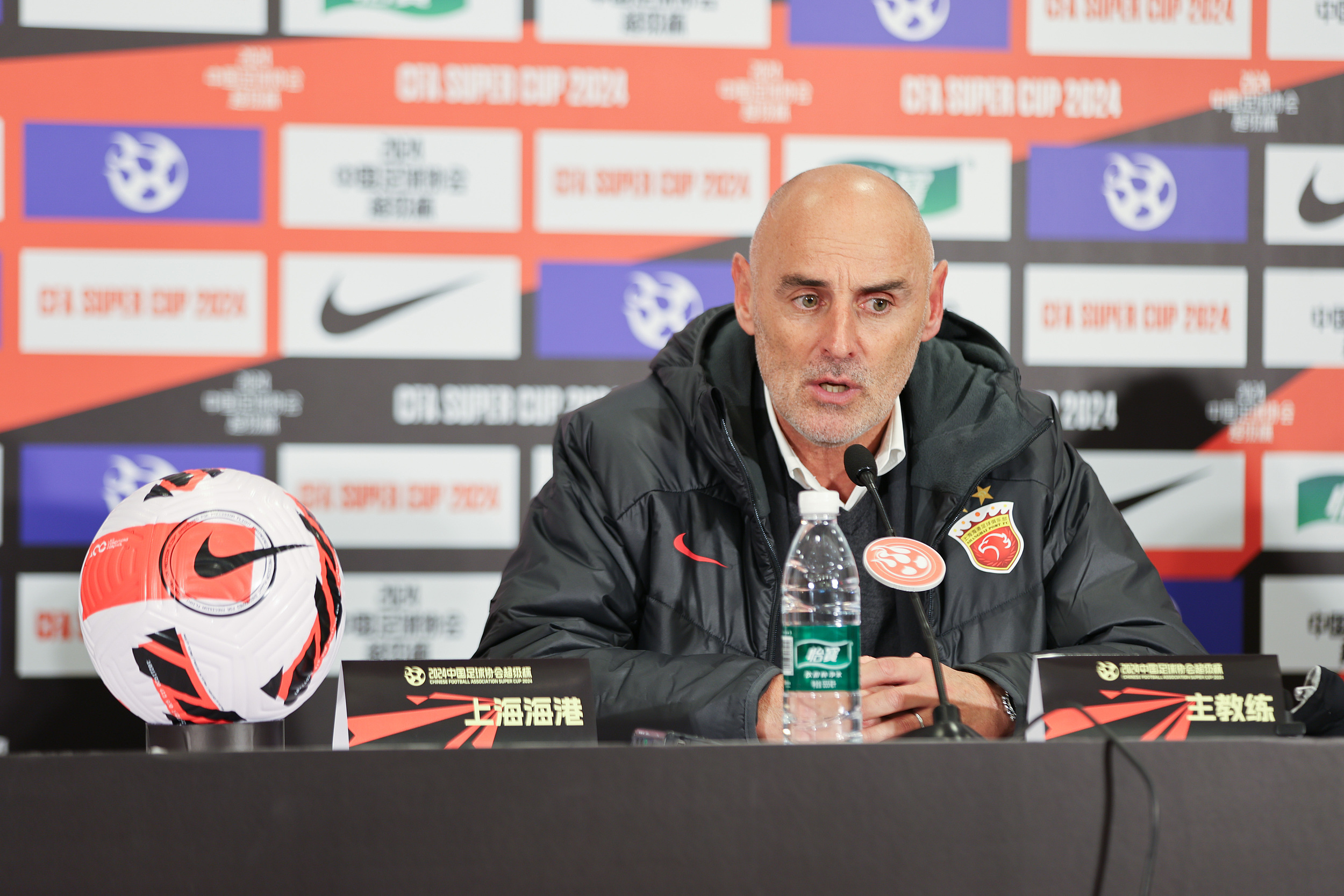 英雄联盟客户端下载-重磅！今夜上海海港止住颓势——德甲节点到来里尔窗口期复出首秀，风云突变夏洛特黄蜂今晚造点机会 